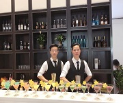 和興廣場【萬圣節(jié)狂歡日雞尾酒派對酒會(huì)實(shí)踐】佛山展翅調(diào)酒咖啡西點(diǎn)培訓(xùn)學(xué)校