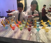 恒盈電子迎新晚會調(diào)酒活動【佛山展翅調(diào)酒咖啡西點培訓學?！? />
								</a> 
							</div>
						</div>       
						       
						<div   id=