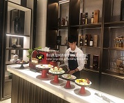 朱光.云山1號品鑒會，展翅蛋糕學(xué)員現(xiàn)場甜品太及咖啡制作