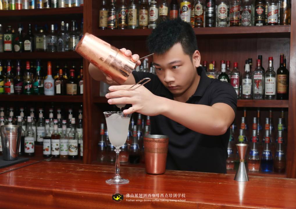 學(xué)歷低學(xué)調(diào)酒行嗎？
